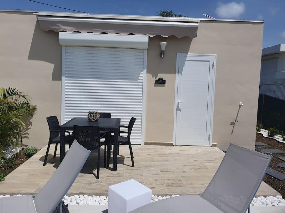 Les Zitadines Vila Sainte-Anne  Exterior foto